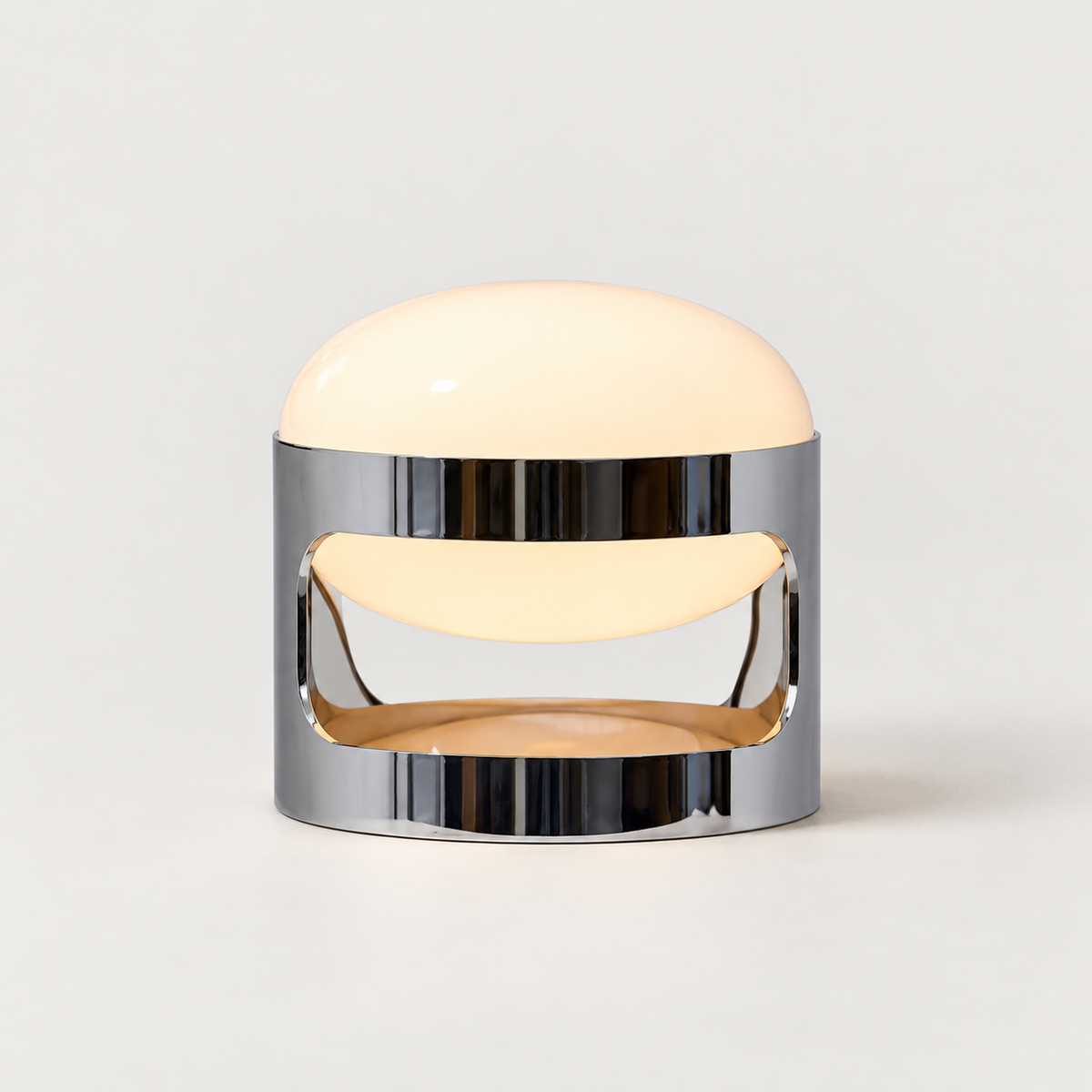 Orbit Table Lamp — studio view
