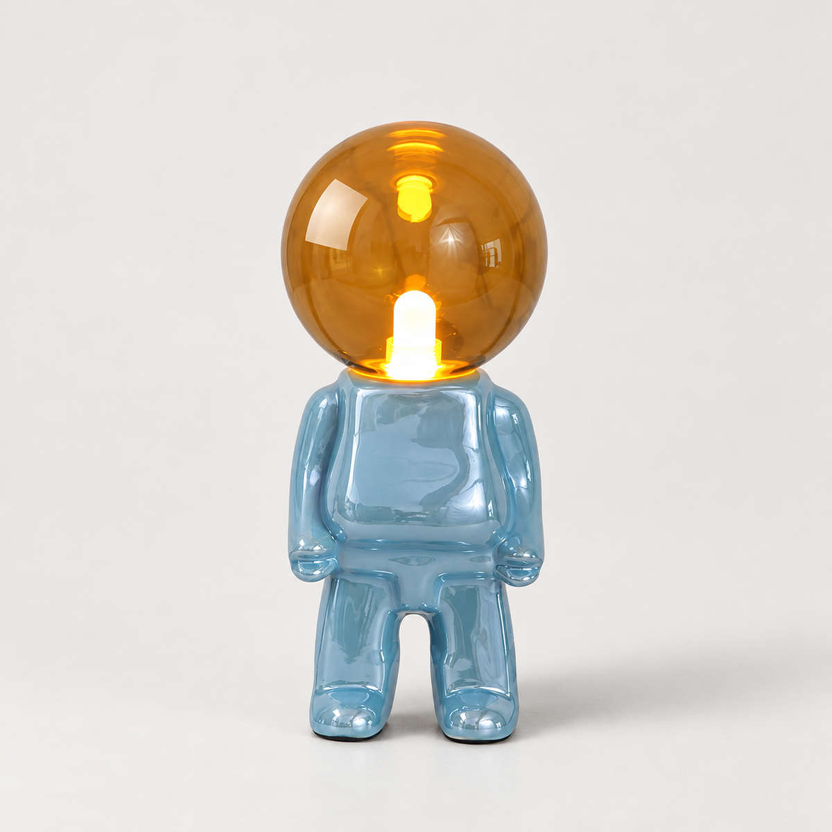Astronaut Table Lamp — studio view